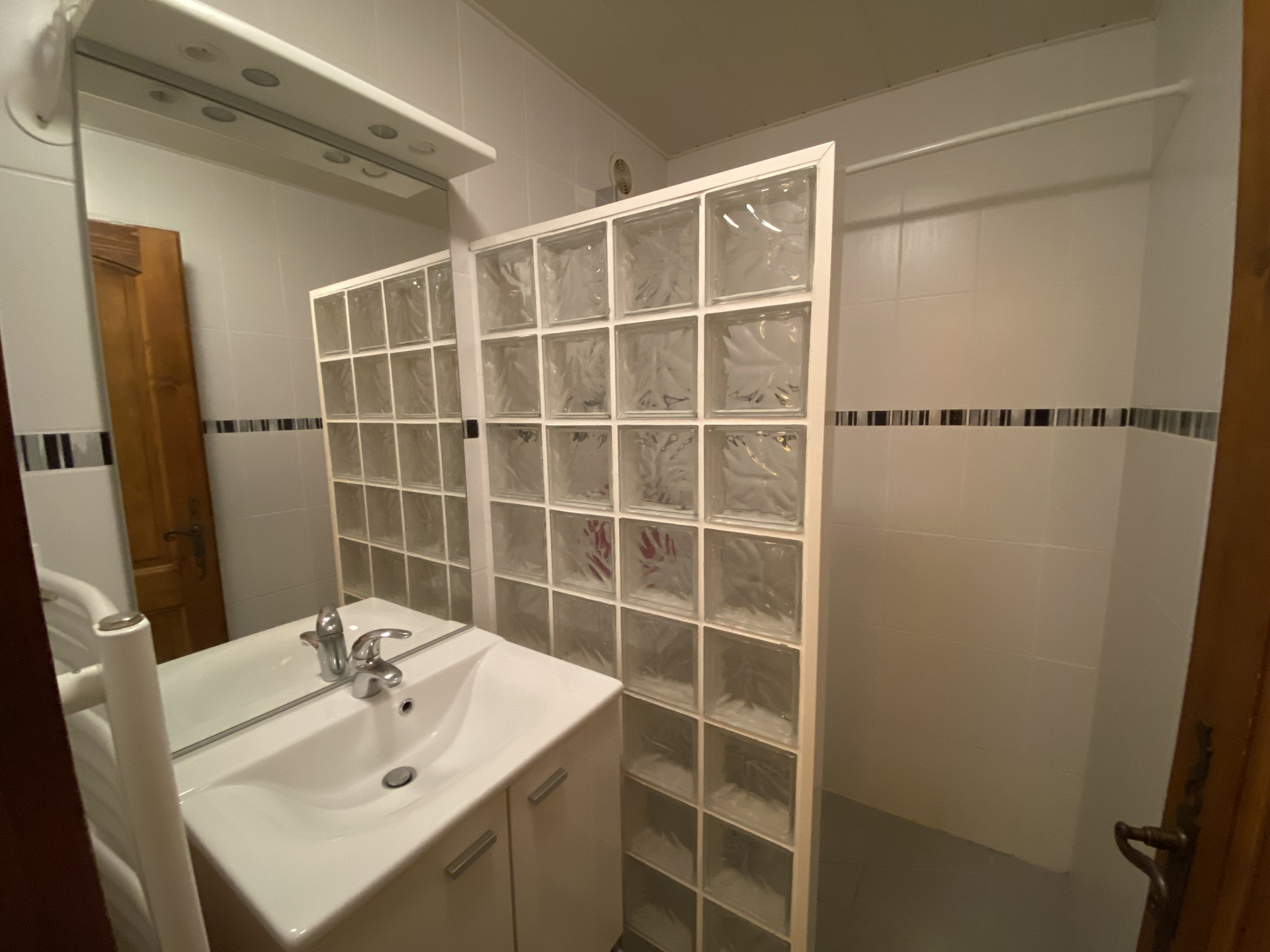 _lv_images__lot_0000000161_13_8576167