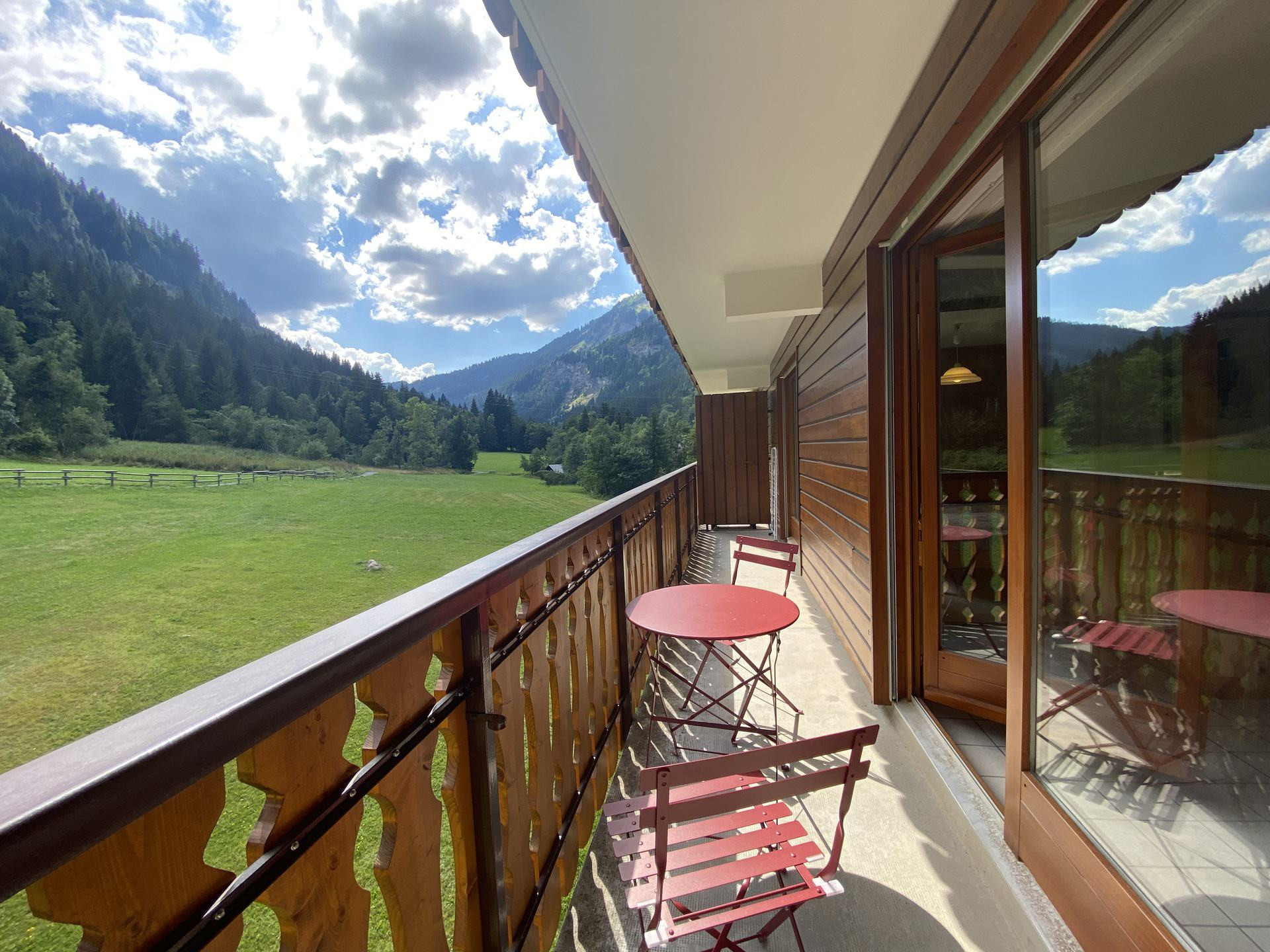 _lv_images__lot_0000000170_11_8214107