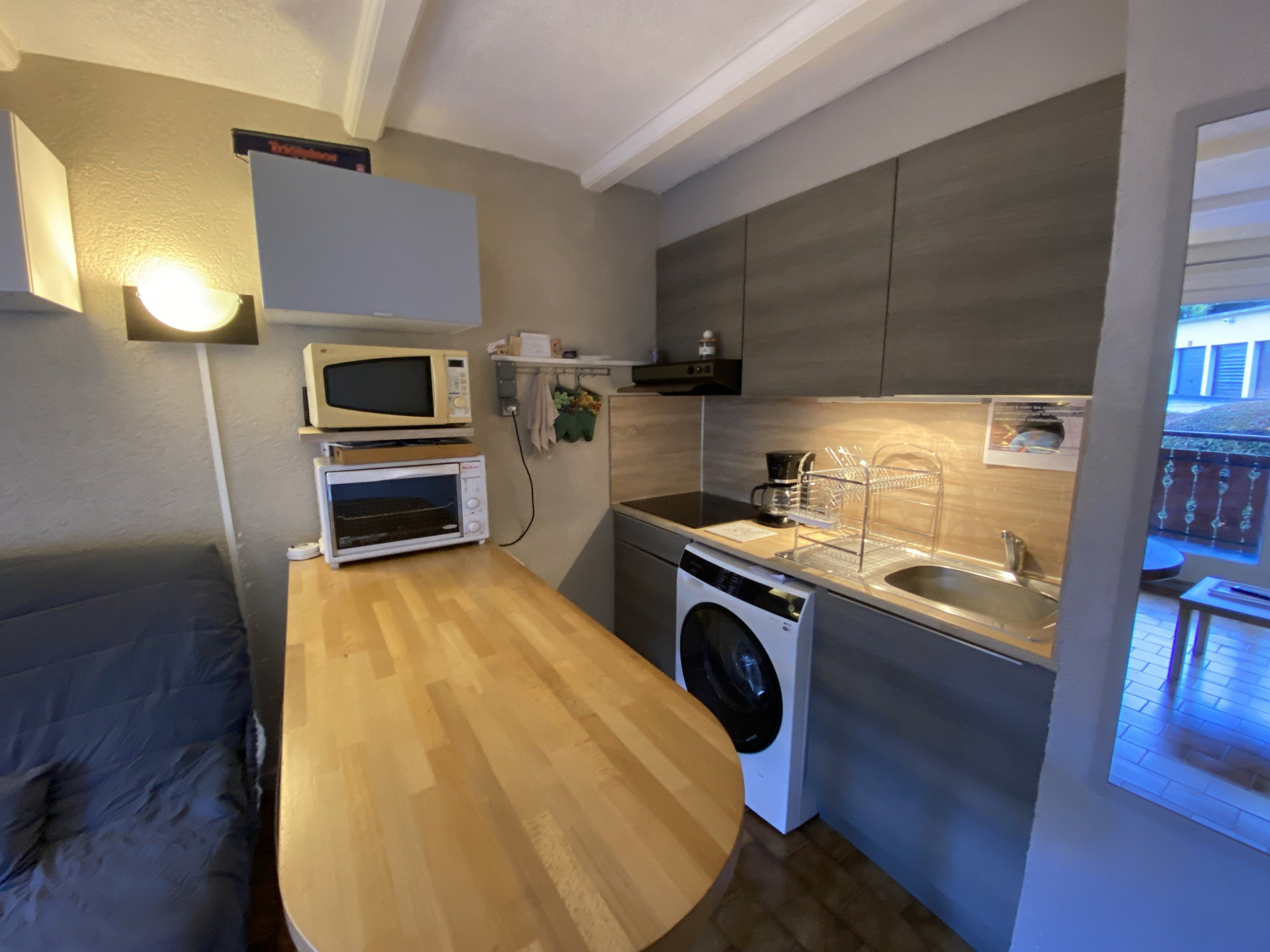 _lv_images__lot_0000000175_05_8281911