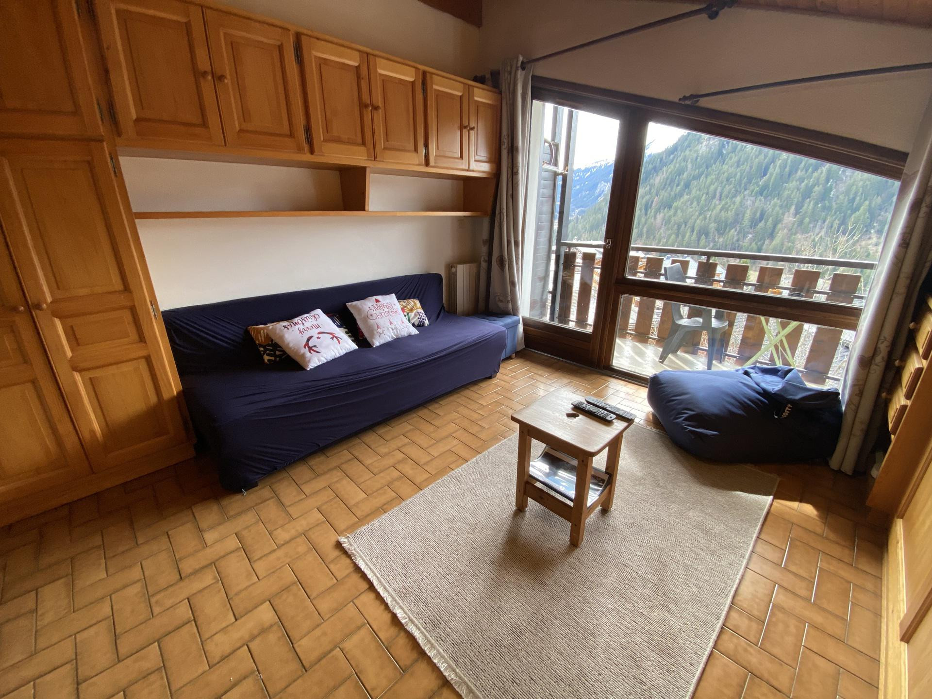 _lv_images__lot_0000000184_07_8301412 _lv_images__lot_0000000184_07_8301412