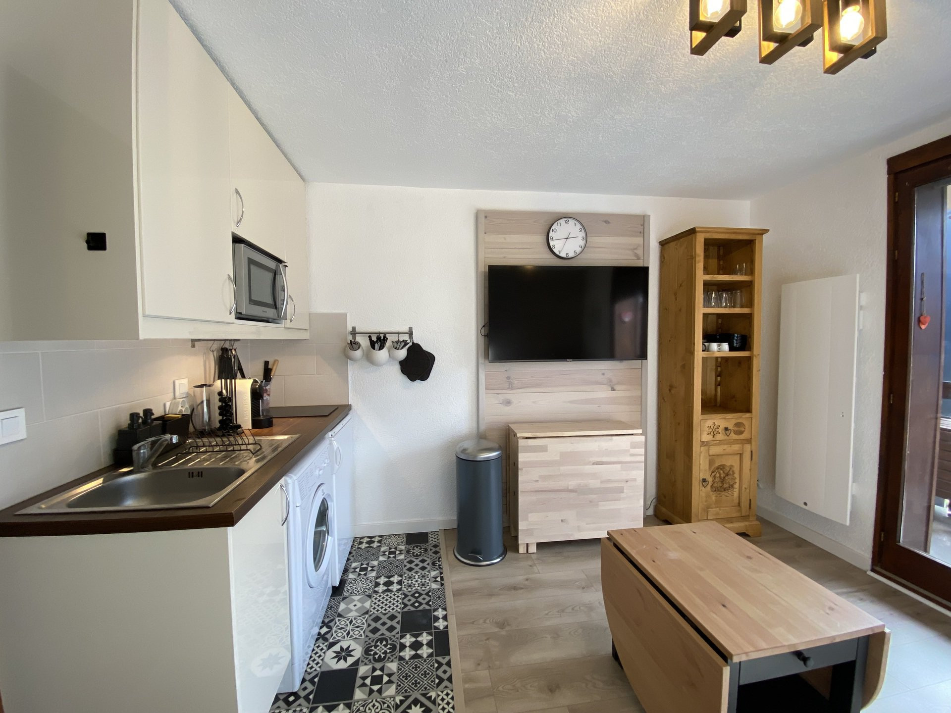 _lv_images__lot_0000000185_02_8459351 _lv_images__lot_0000000185_02_8459351