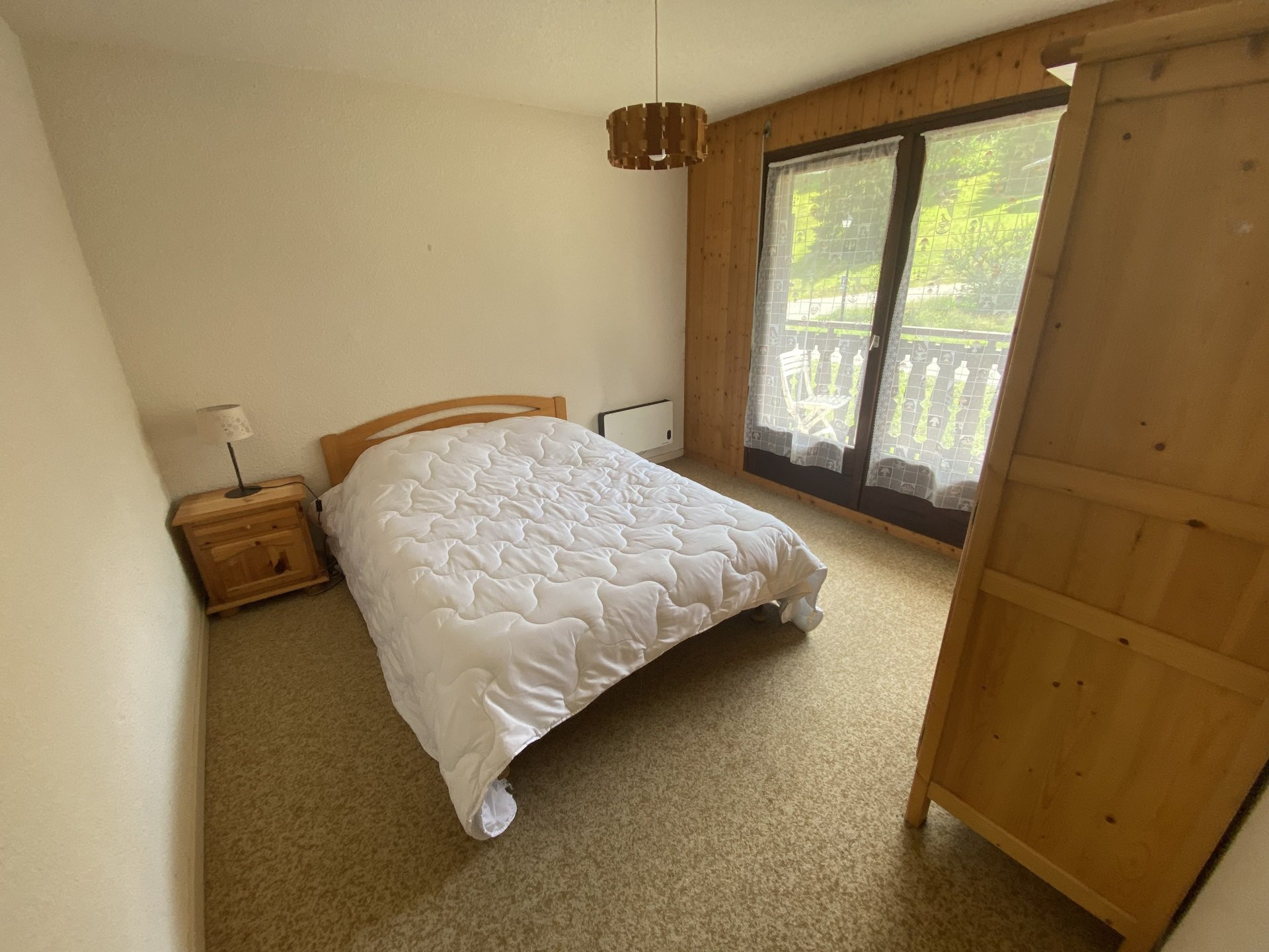 _lv_images__lot_0000000202_06_8222115 _lv_images__lot_0000000202_06_8222115