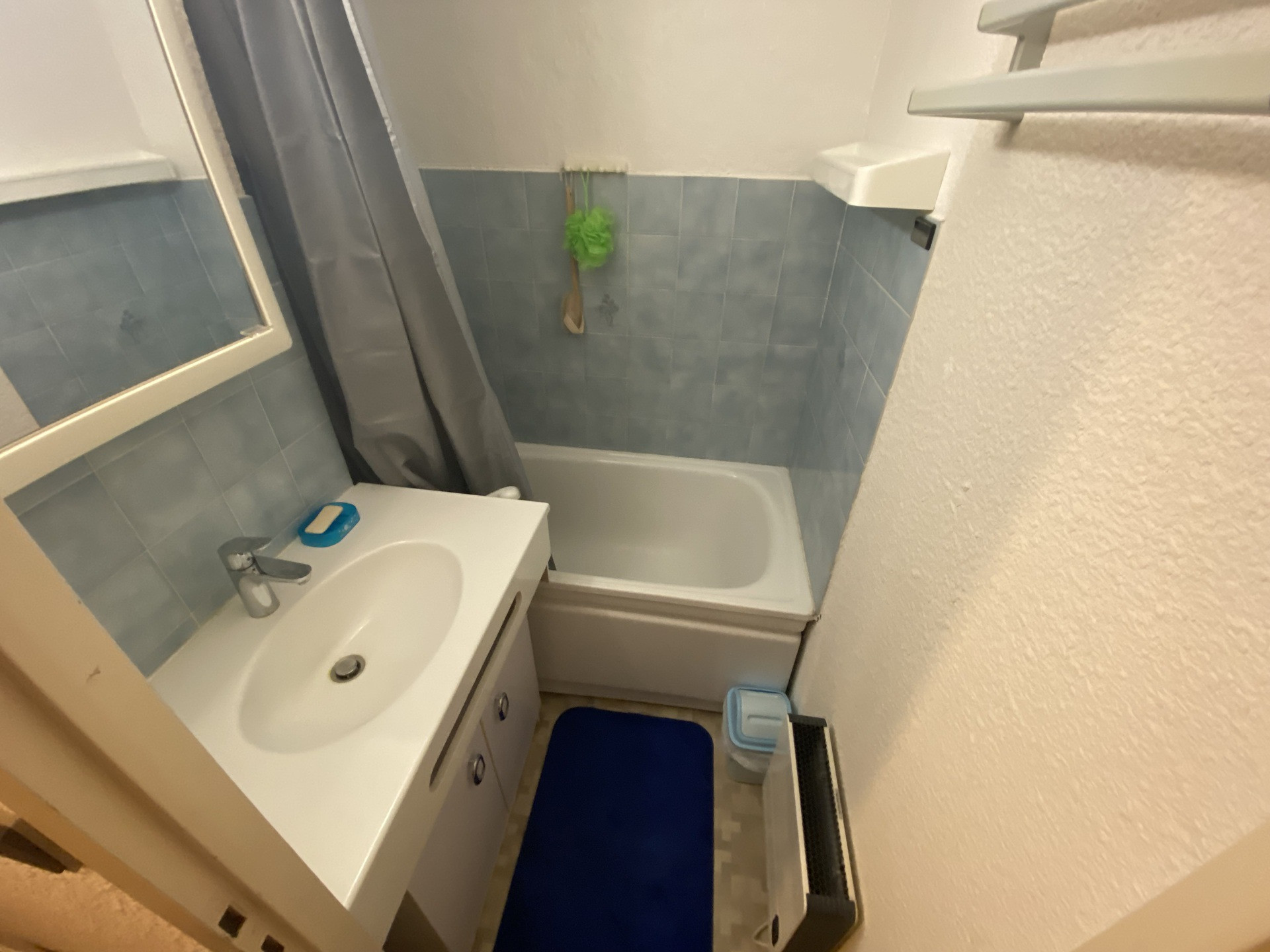 _lv_images__lot_0000000202_11_8287860