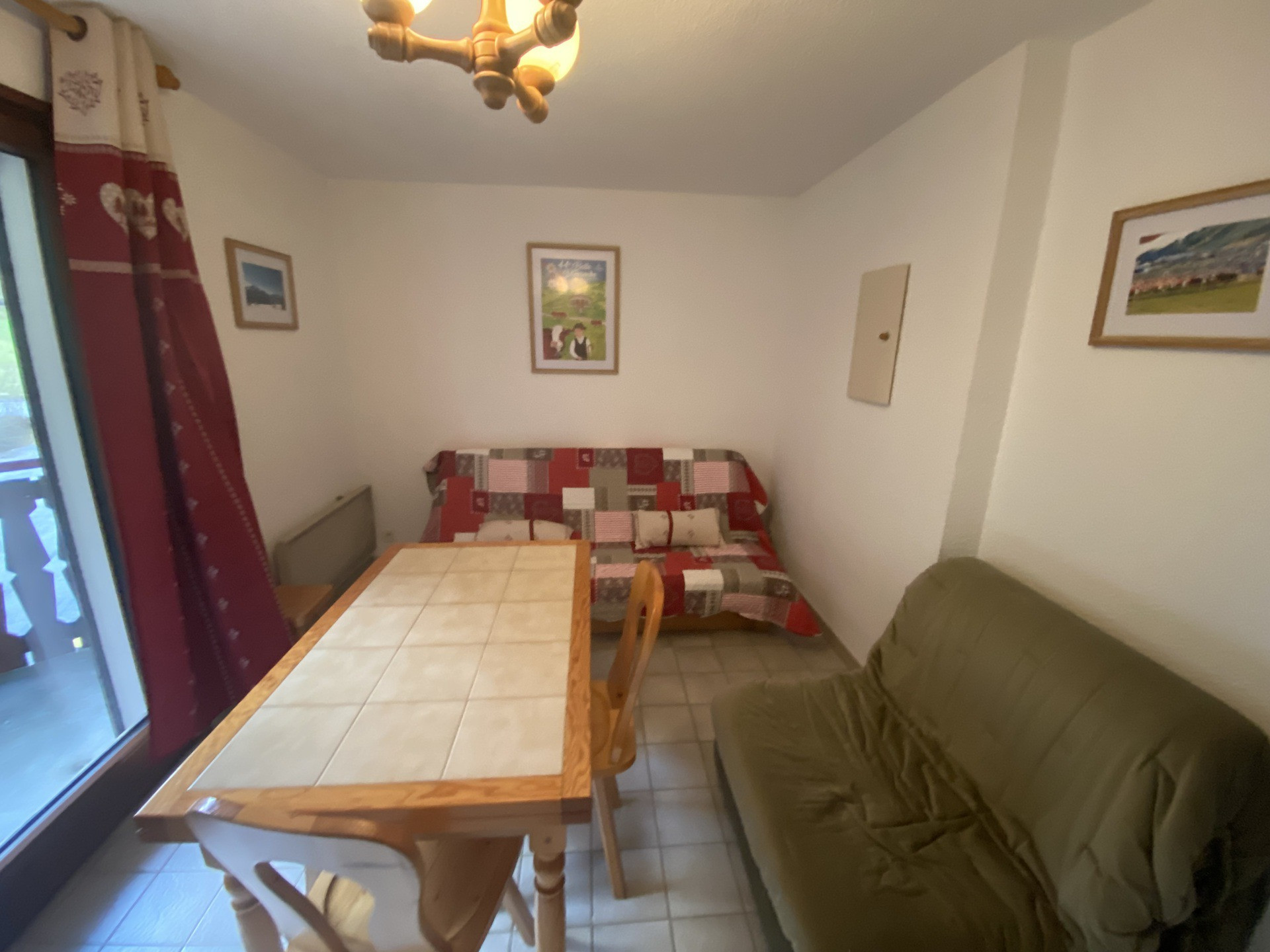 _lv_images__lot_0000000211_02_8504220 _lv_images__lot_0000000211_02_8504220