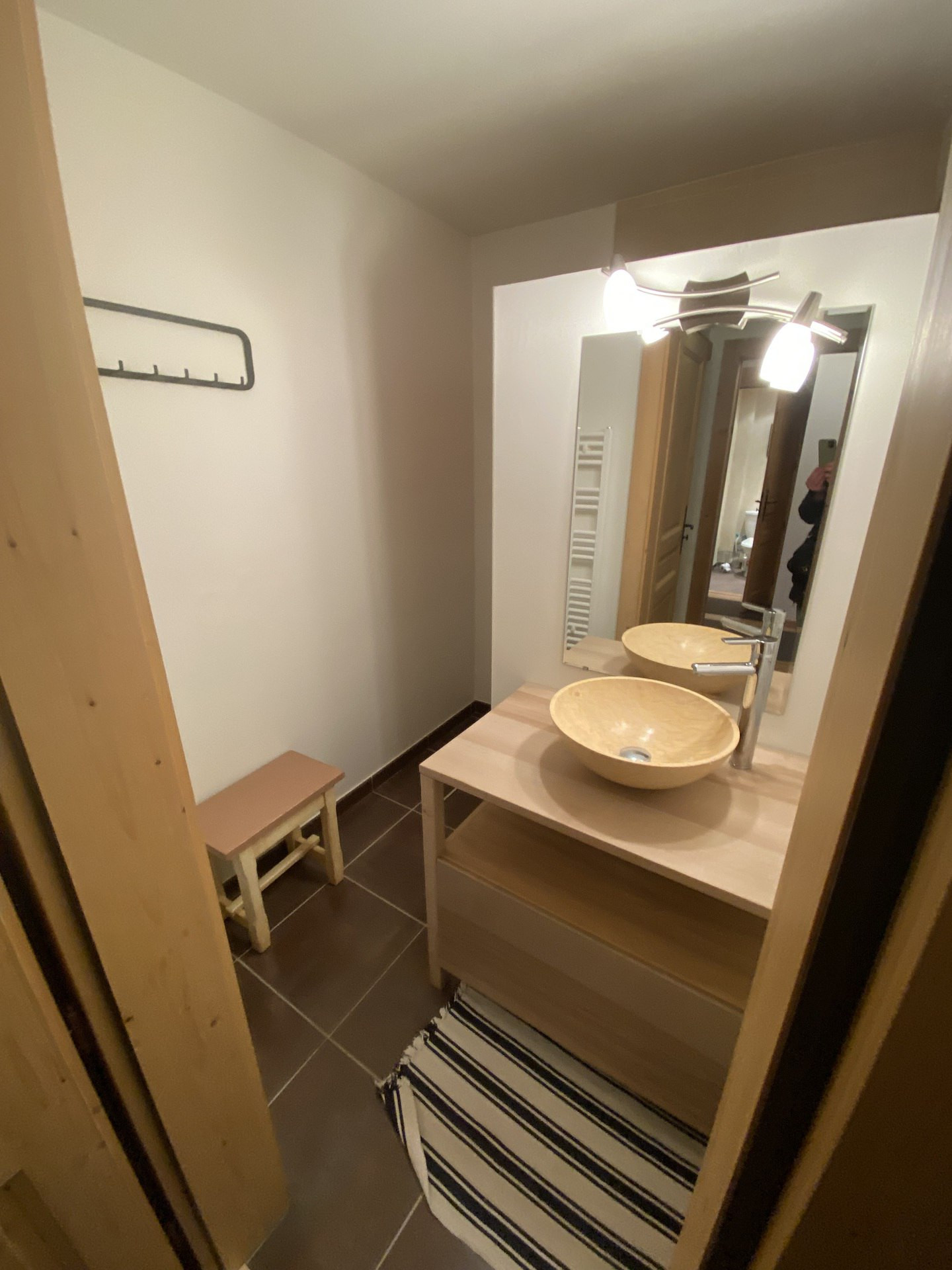 _lv_images__lot_0000000214_09_8458849 _lv_images__lot_0000000214_09_8458849