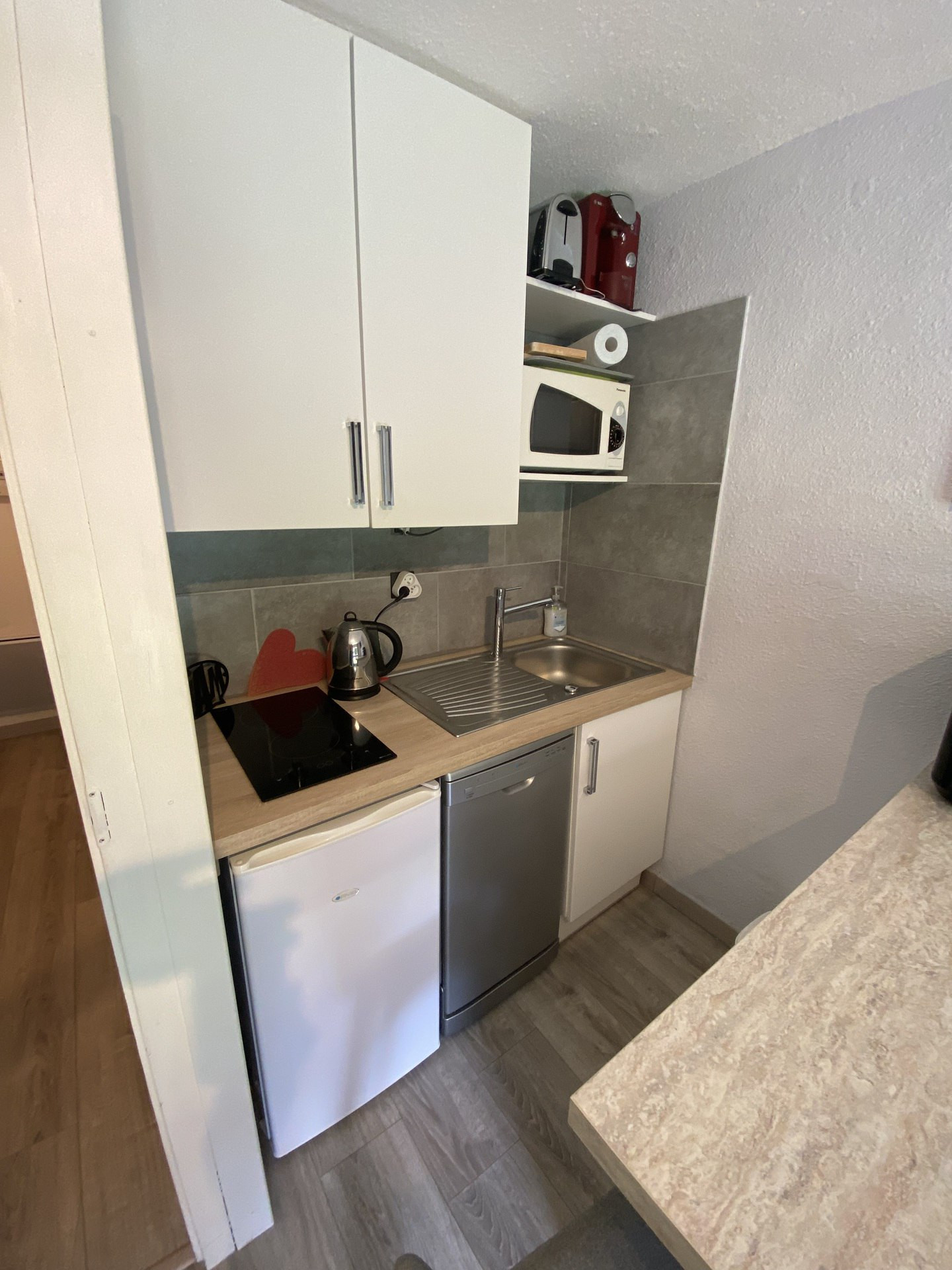 _lv_images__lot_0000000225_07_8589777