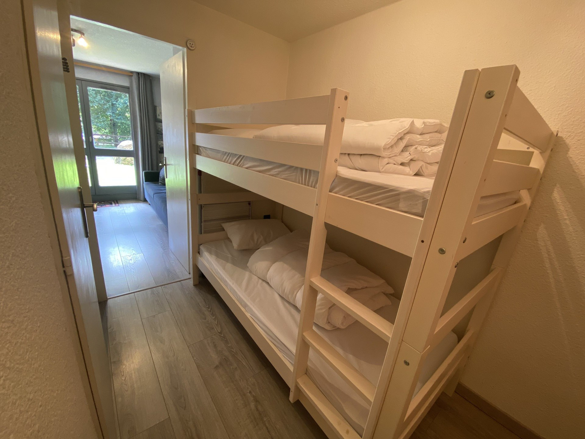 _lv_images__lot_0000000225_11_8459044 _lv_images__lot_0000000225_11_8459044