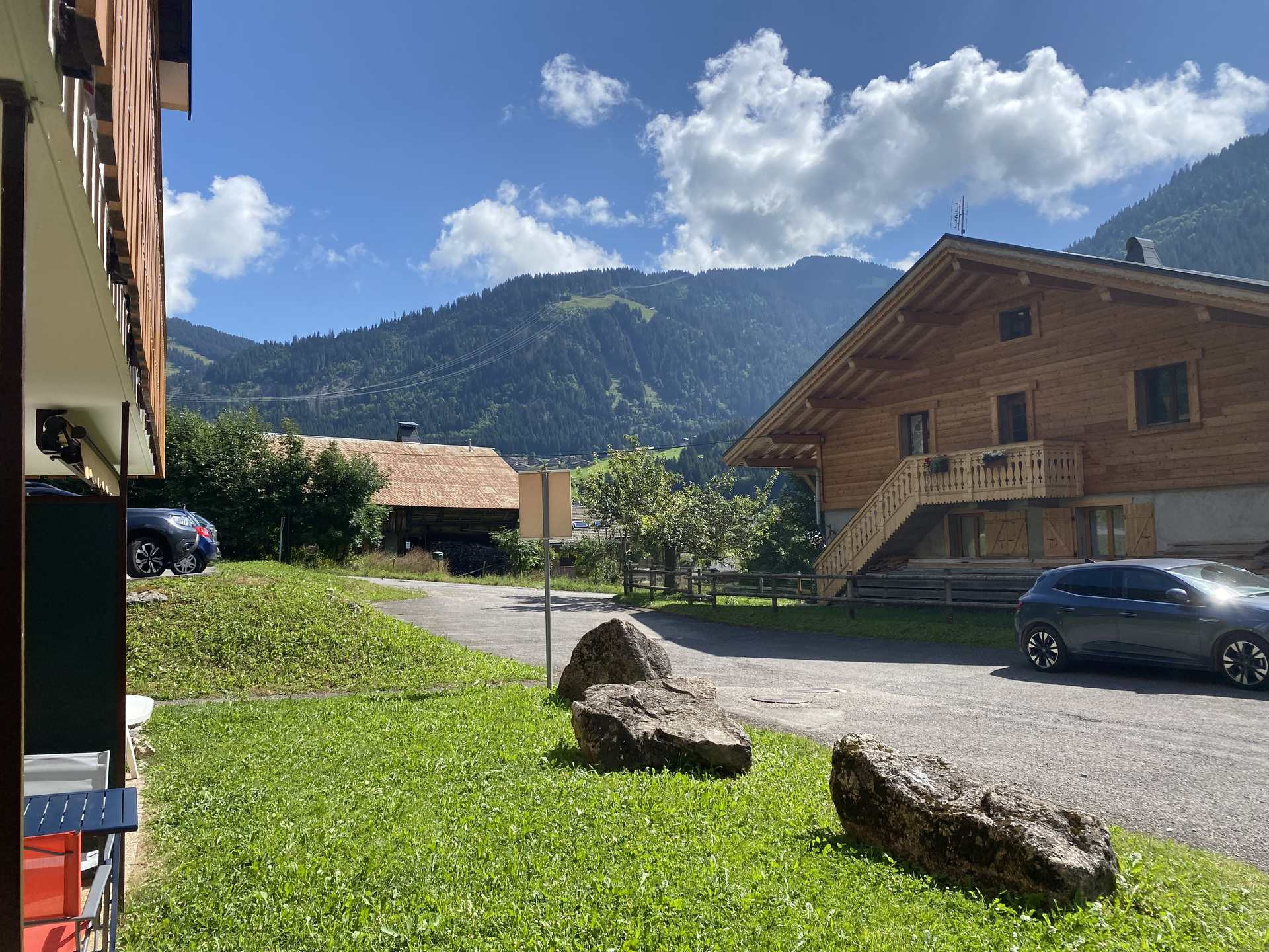 _lv_images__lot_0000000225_13_8281930