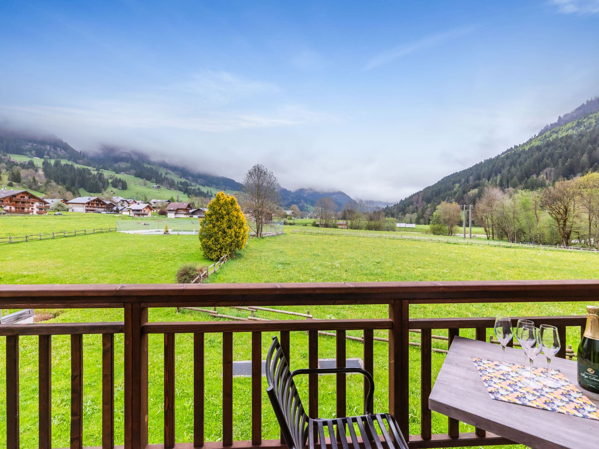 Appartement 107 B dans résidence Mont Blanc à La Chapelle d'Abondance, Vue depuis le balcon