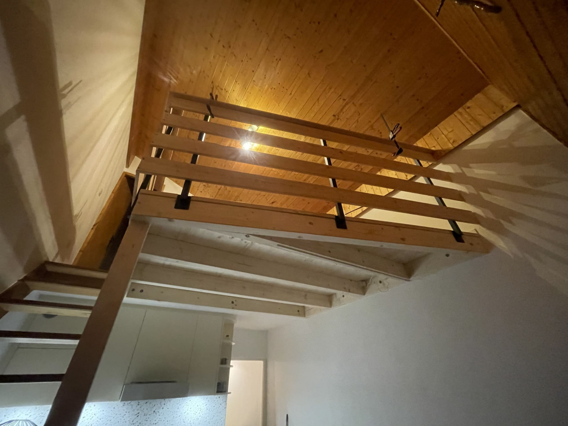Apartment for 4 people, Chalet de l'Oy, Loy Châtel, Mezzanine, Raclette en Altitude (TITLE) Apartment for 4 people, Chalet de l'Oy, Loy Châtel, Mezzanine, Raclette en Altitude (ALT)