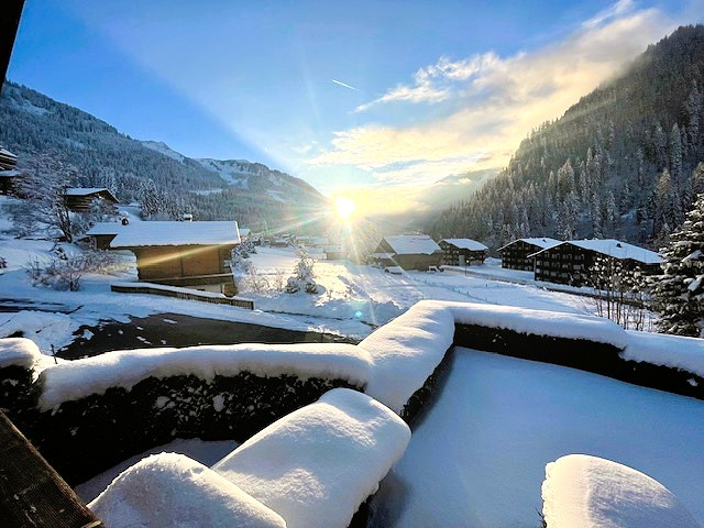 Apartment for 4 people, Chalet de l'Oy, Loy Châtel, Balcony View, Sledding (TITLE) Apartment for 4 people, Chalet de l'Oy, Loy Châtel, Balcony View, Sledding (ALT)