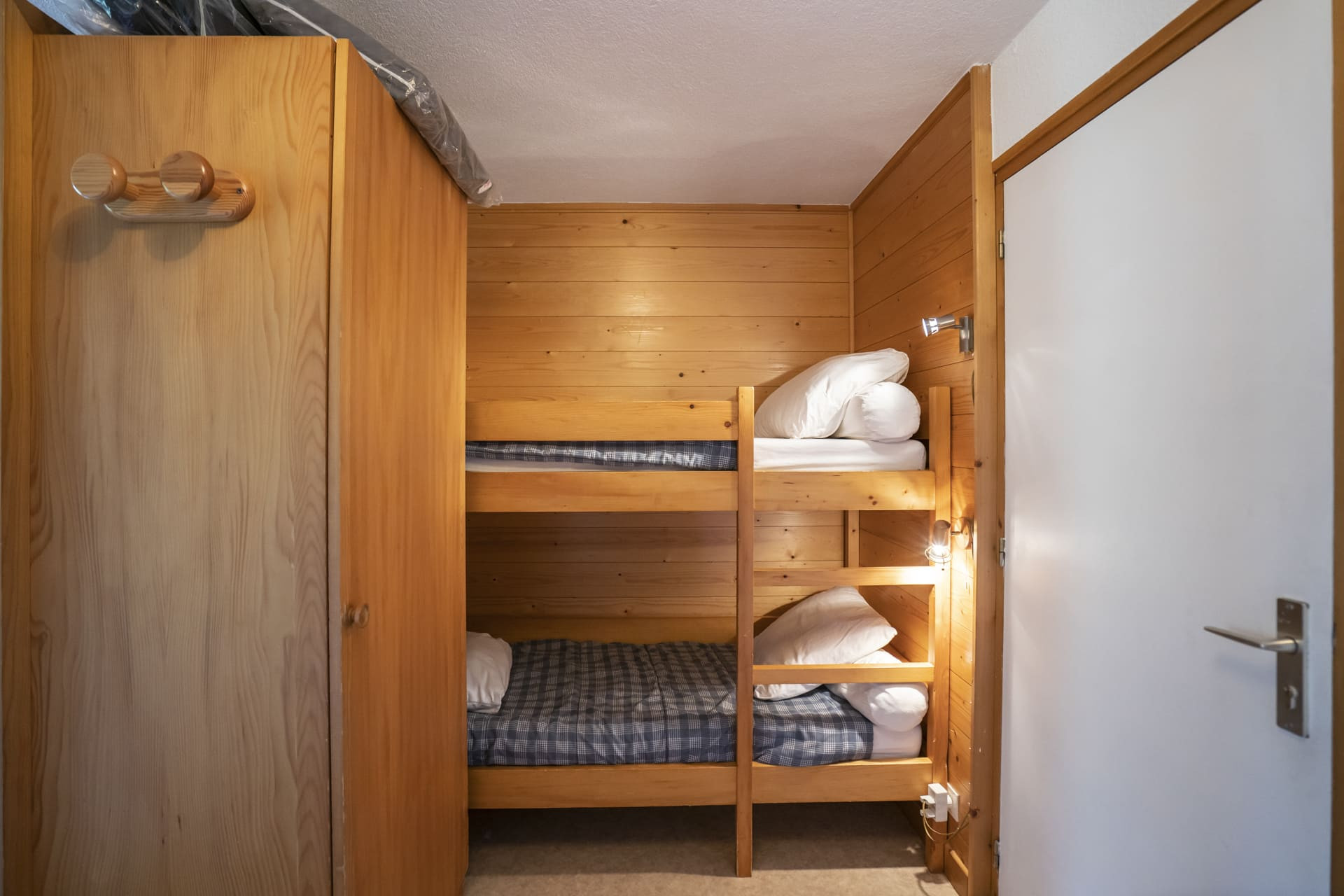 Appartment, 4 people, Chambron, Châtel, bunk bed