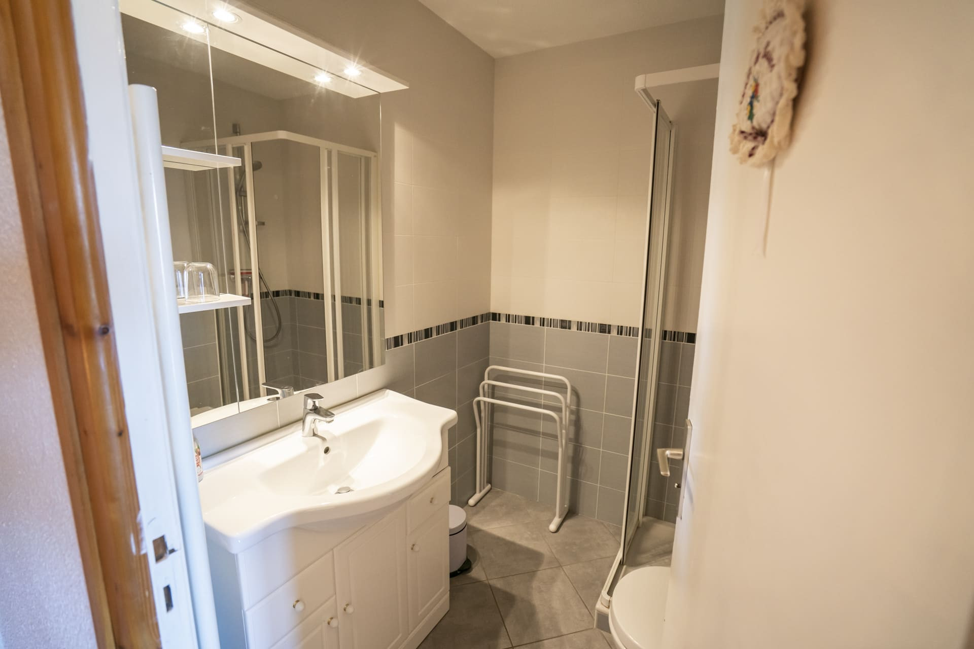Appartment, 4 people, Chambron, Châtel, shower room