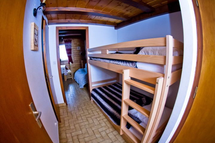 Apartment 5 persons, residence LOU CANDRES, mountain area, châtel vacances