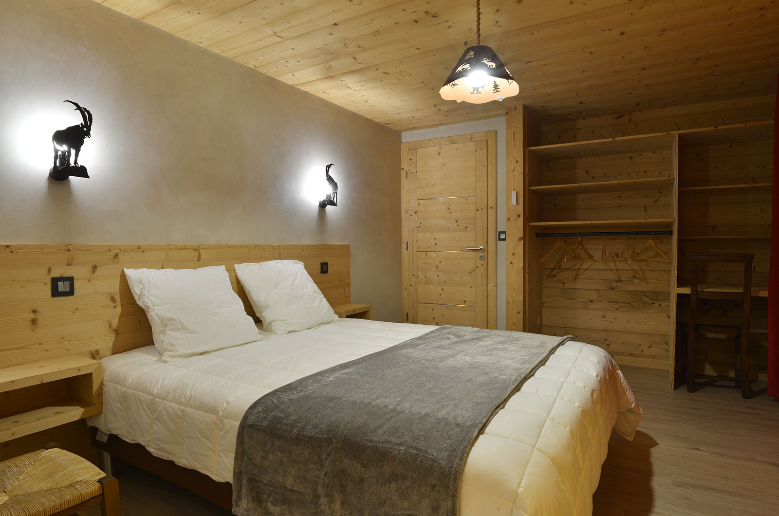Apartment 8 persons, petitflo, room barbossine, châtel haute-savoie