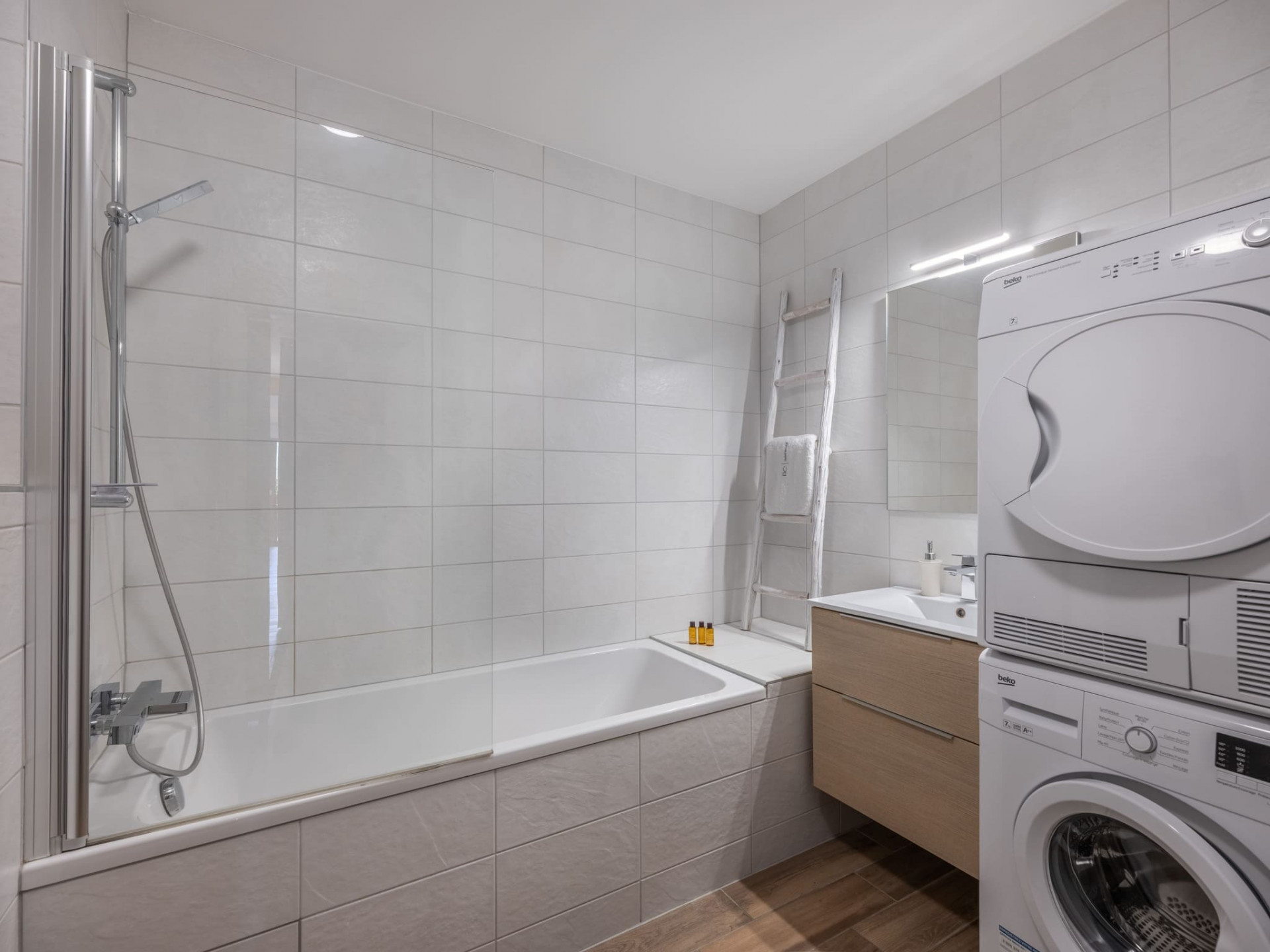 Apartment in Châtel, 4 elements residence, Bathroom, Châtel Leisure 74