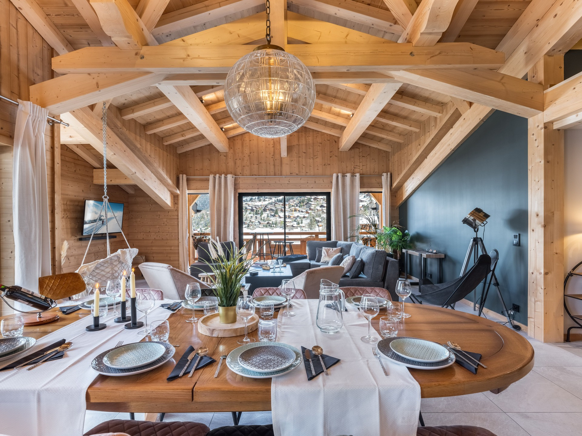 Apartment Attique, Residence Lioutane, Dining room, French Alpes 74390