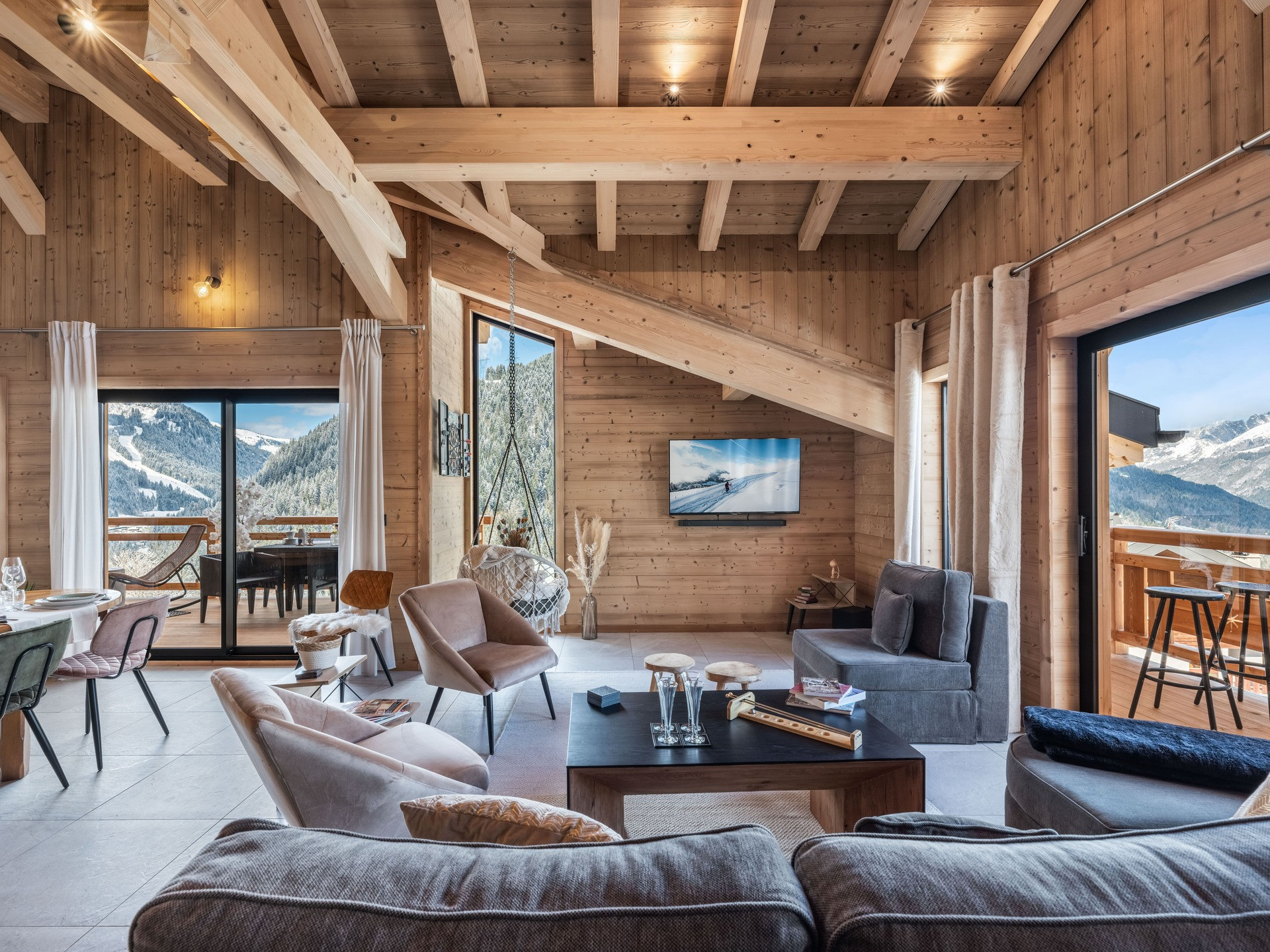 Apartment Attique, Residence Lioutane, Living room, Chatel Reservation 74