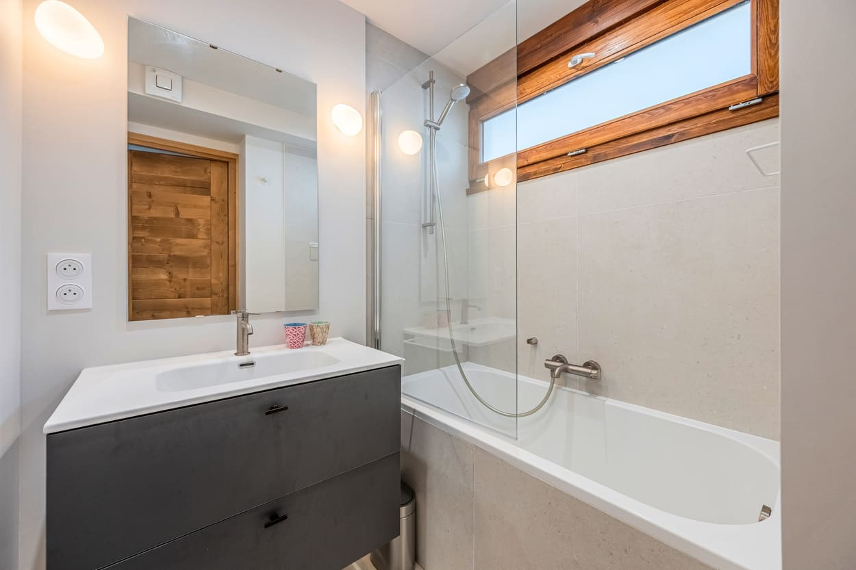 Apartment Caribou 4, Bathroom, Chatel Ski resort