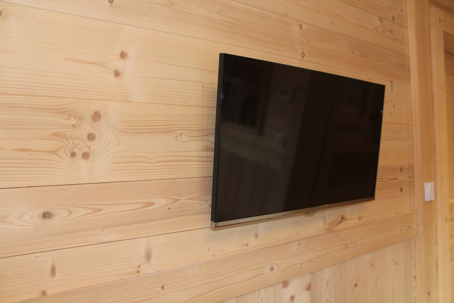 Appartement dans chalet le bois joli, TV, Châtel vacances montagne famille