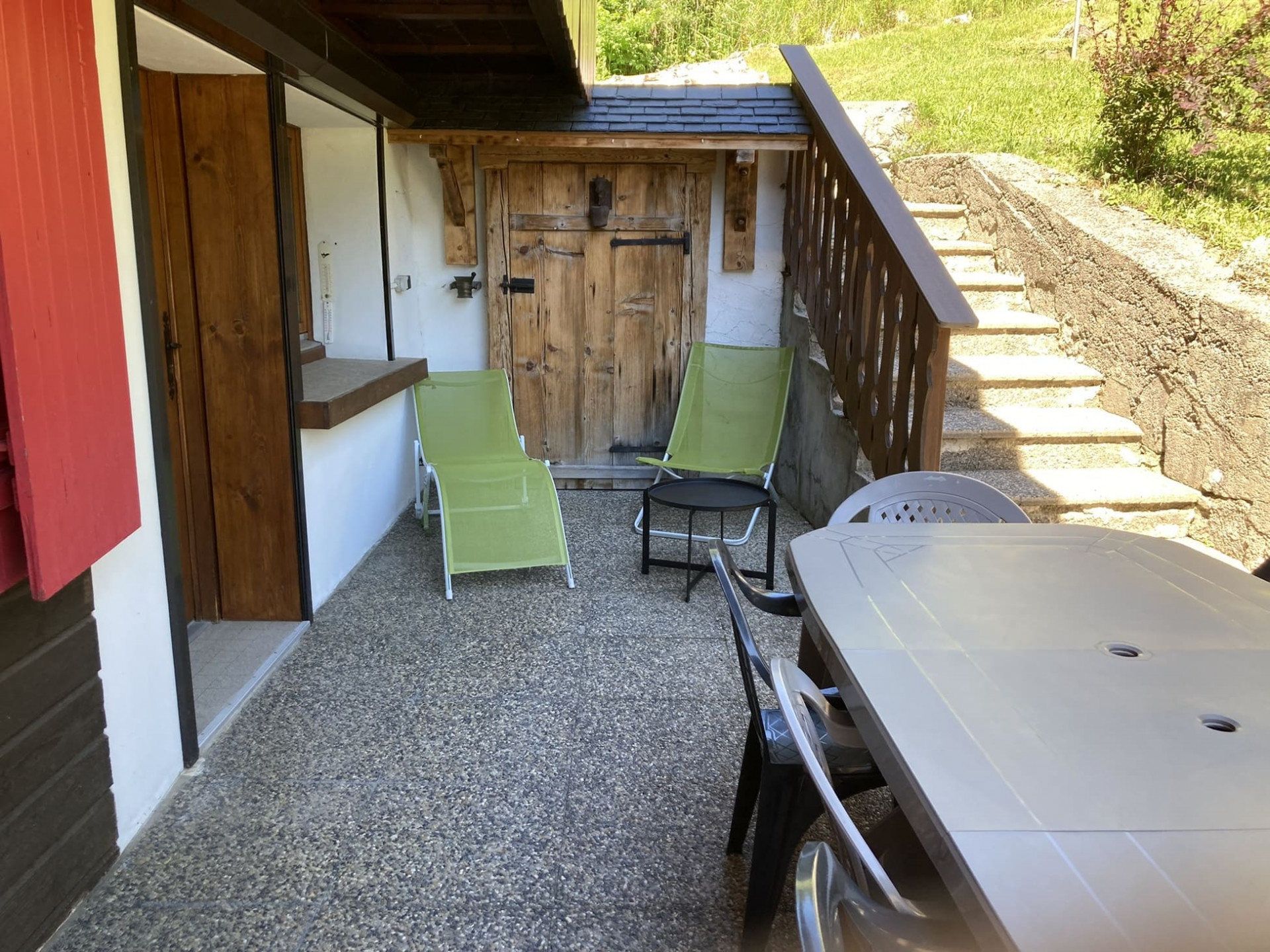 Apartment in chalet The Pivottes, Terrace, Châtel Ski area
