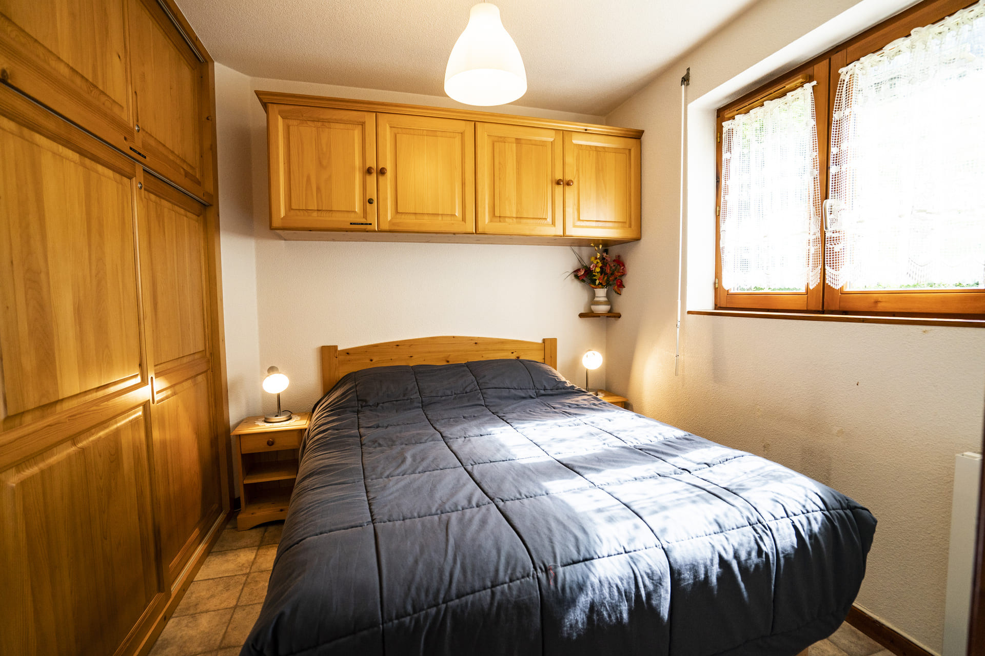 Apartment in residence Fuchsia, Bedroom double bed, Châtel Chairlift 74