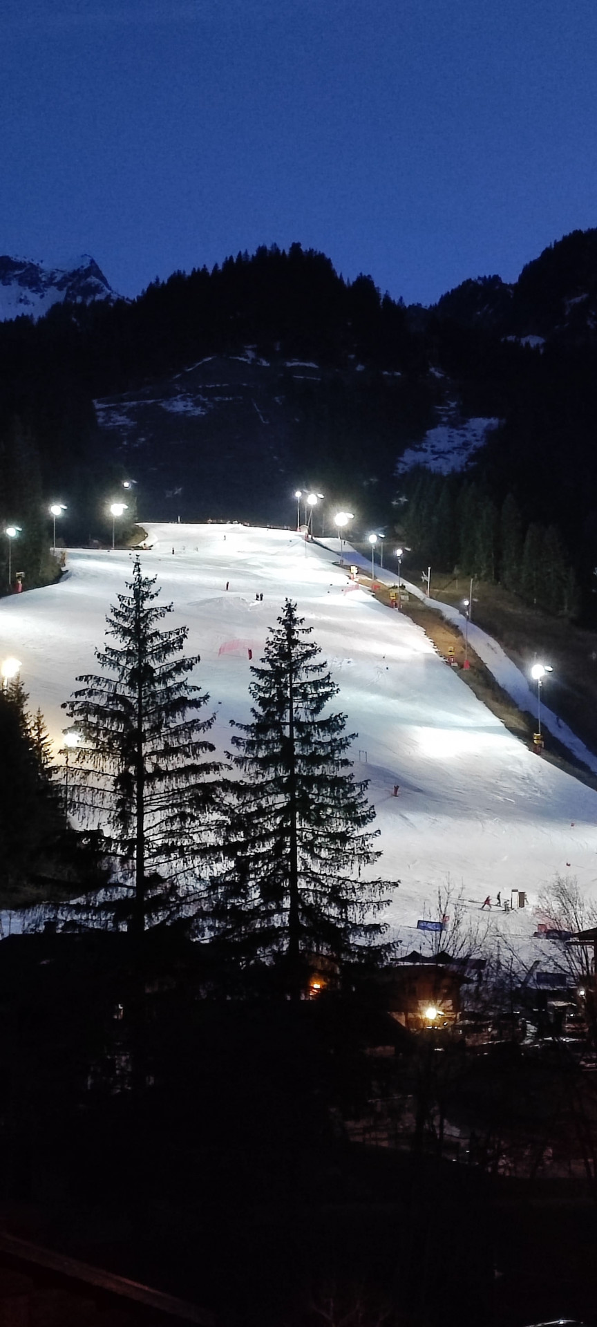 Appartement dans résidence le MOULIN, Vue du balcon en hiver, Châtel Neige 74