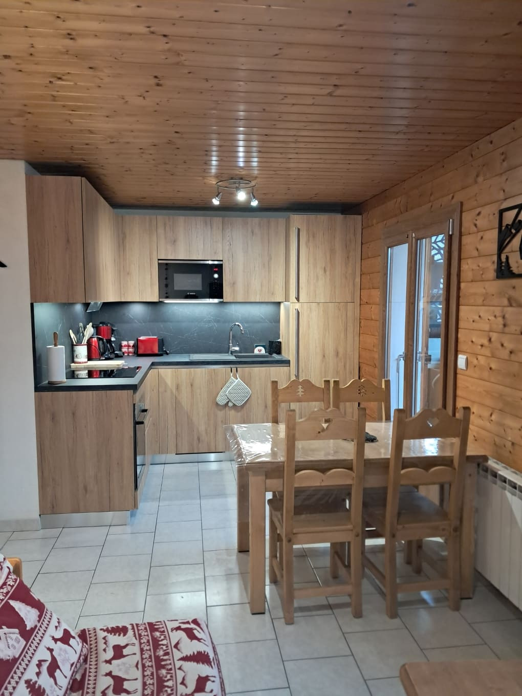 Apartment Les Geraniums, new kitchen, Châtel ski area