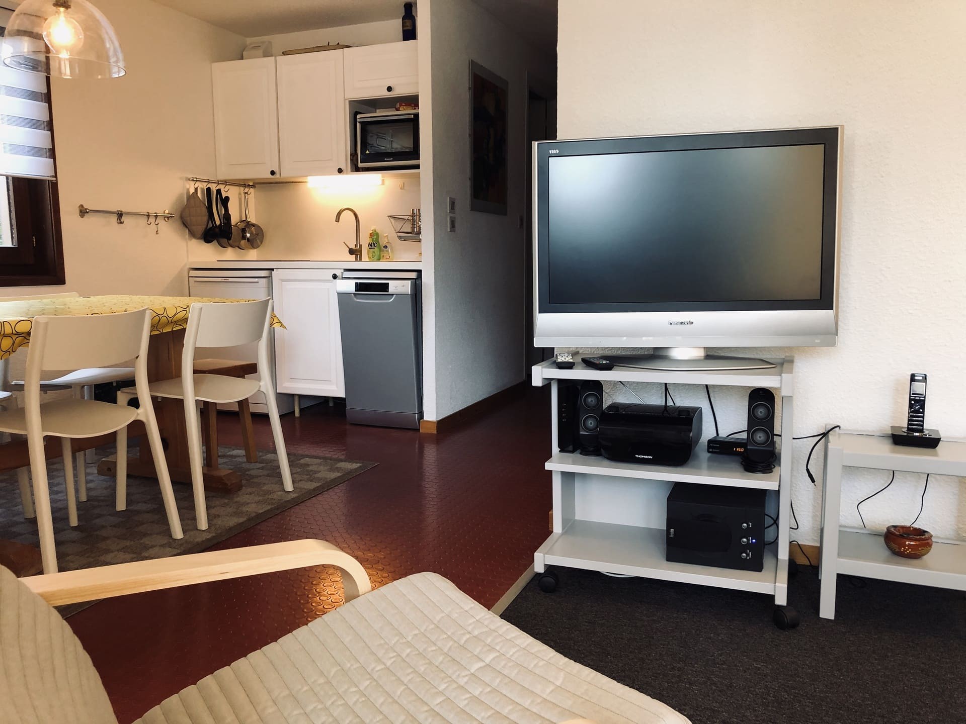 Apartment Les Sorbiers n°1, living room, Châtel Booking Mountain vacations