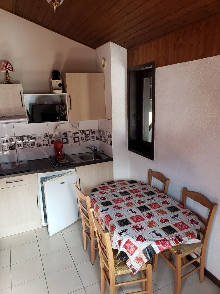 Appartement Les Voinettes 28A, Kitchen, Châtel Portes du Soleil