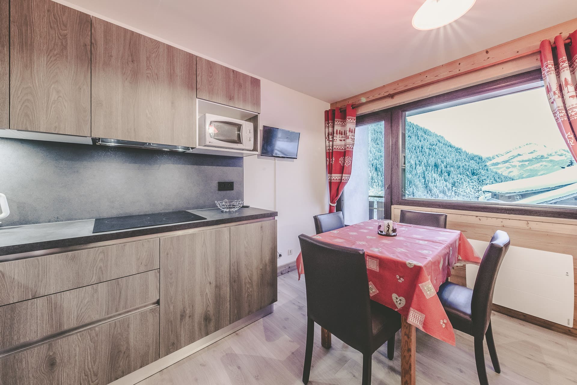 Apartment n°1 in residence Lou Candres, vacation rental, Châtel Ski Resort