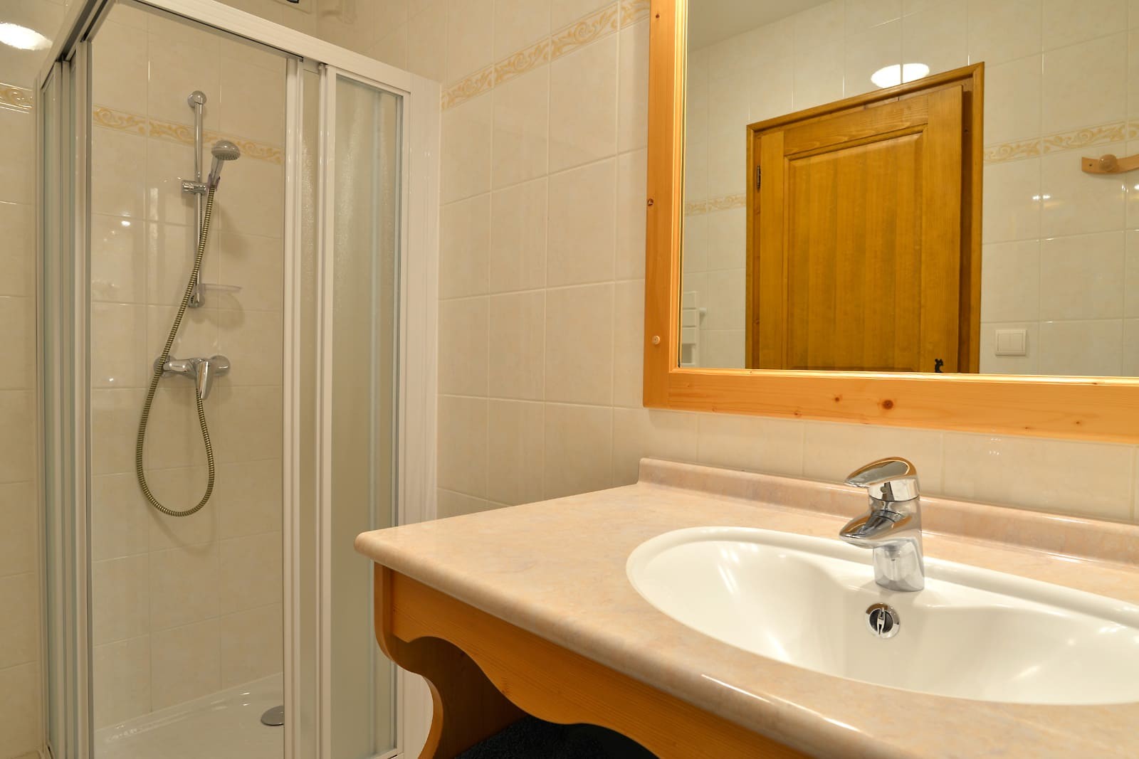 Apartment n°3 in residence The Blanchot, Shower room, Châtel Haute-Savoie