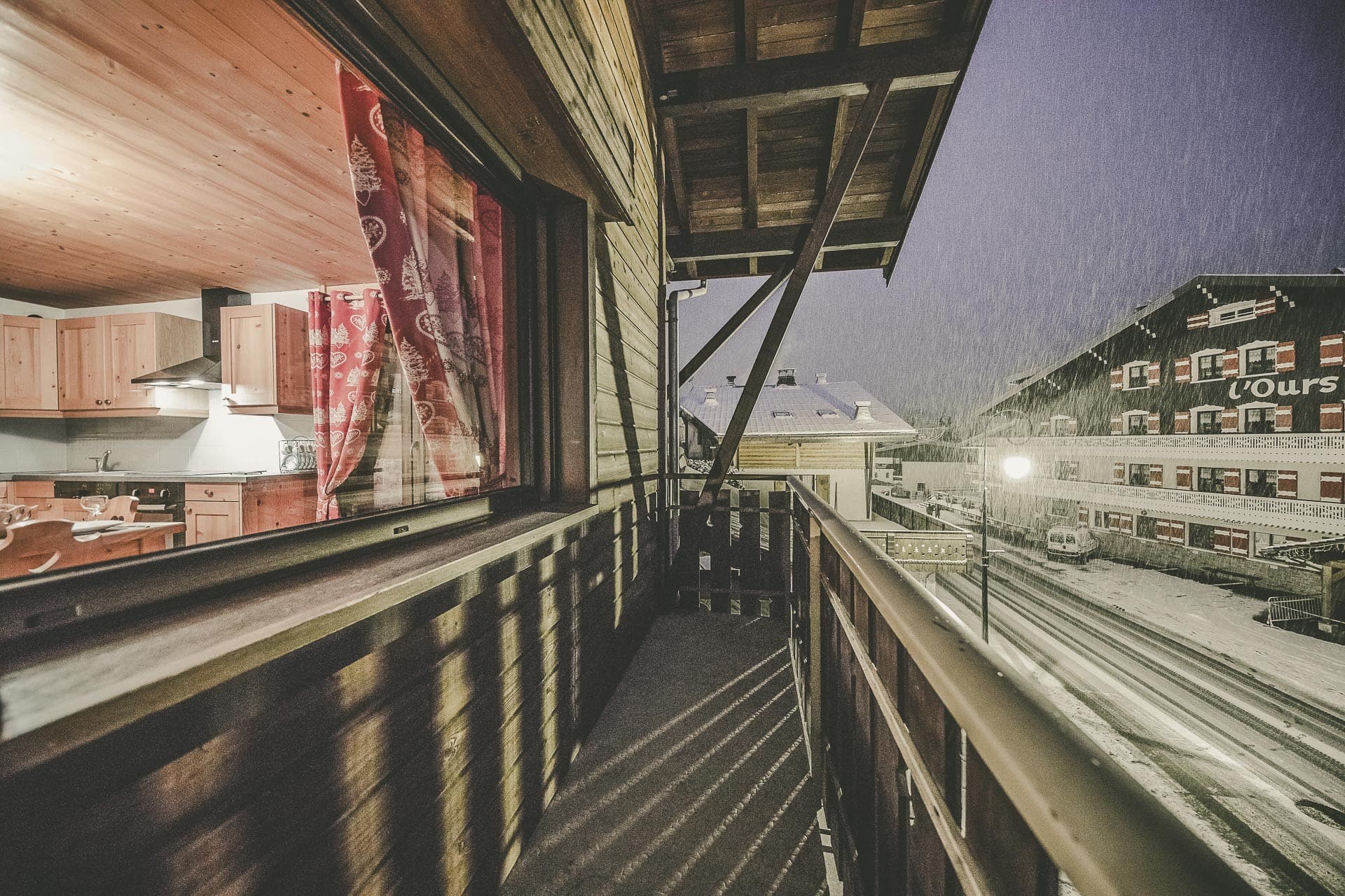 Apartment n°4 in residence Lou Candres, Balcony, Châtel