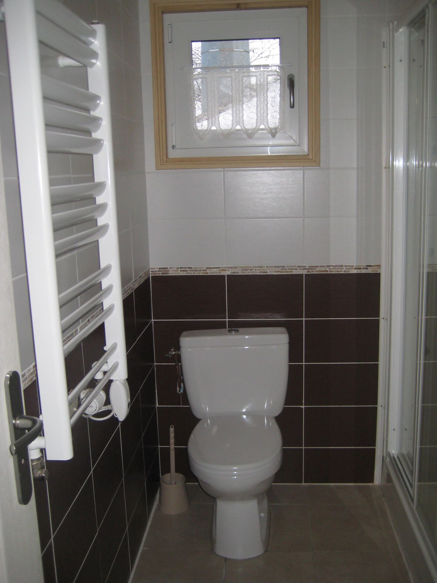 Appartement n°5 dans chalet Les Bouquetins, Salle de douche, Châtel Alpes 74