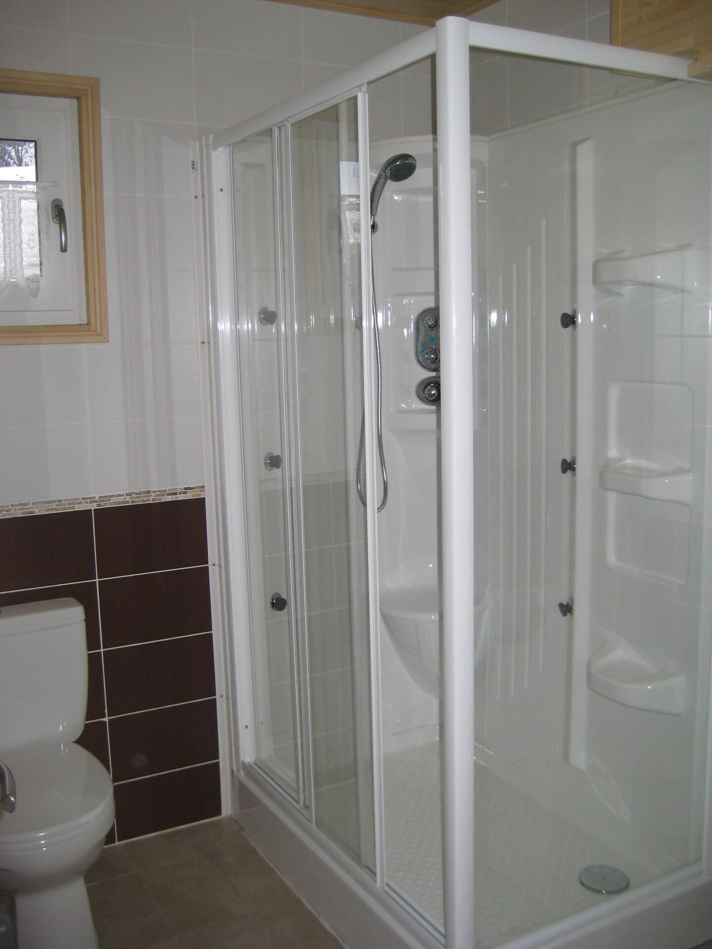 Appartement n°5 dans chalet Les Bouquetins, Salle de douche, Châtel Alpes Françaises
