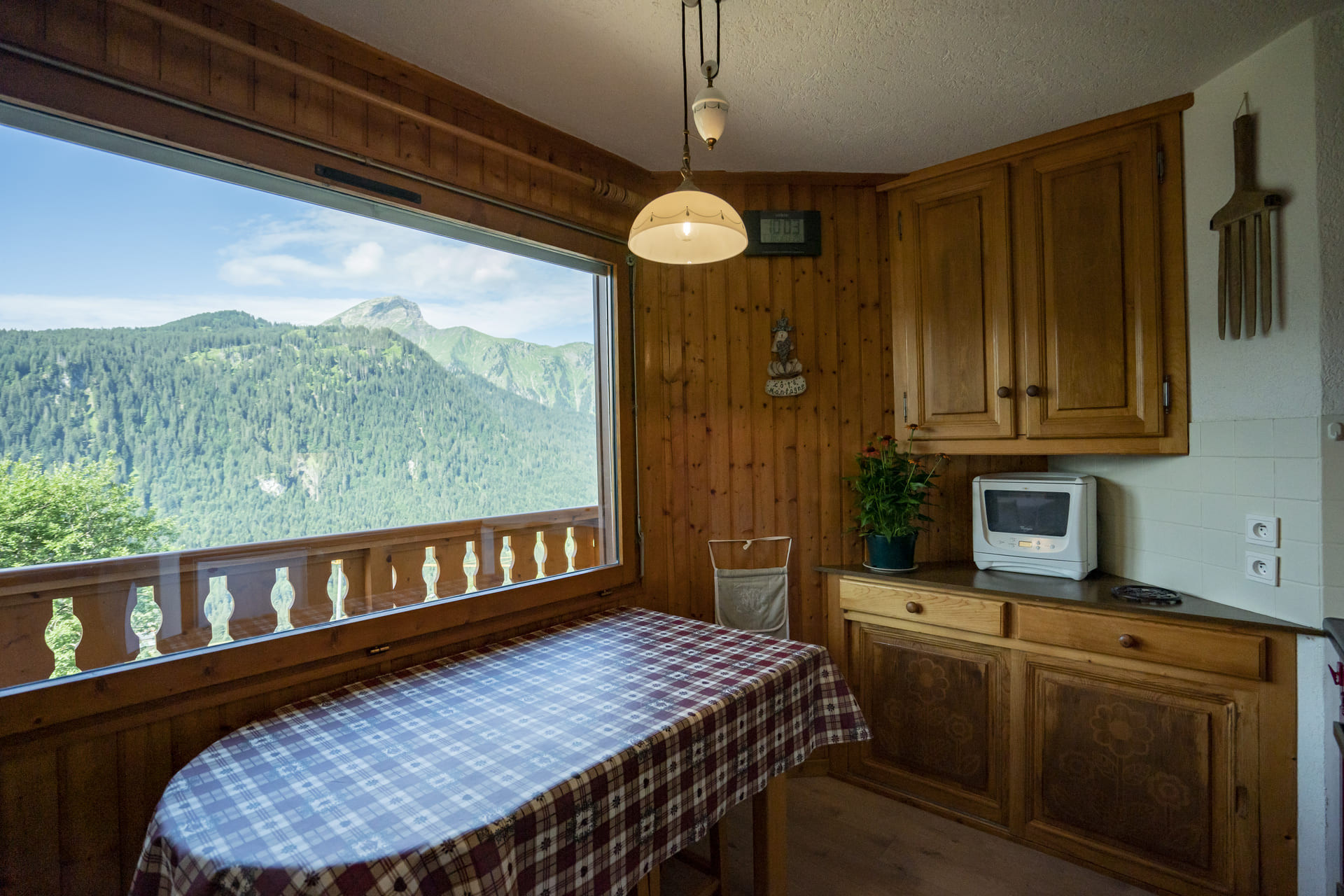 Apartment n°5 in residence Alexandra, Kitchen, Châtel Mountain holidays
