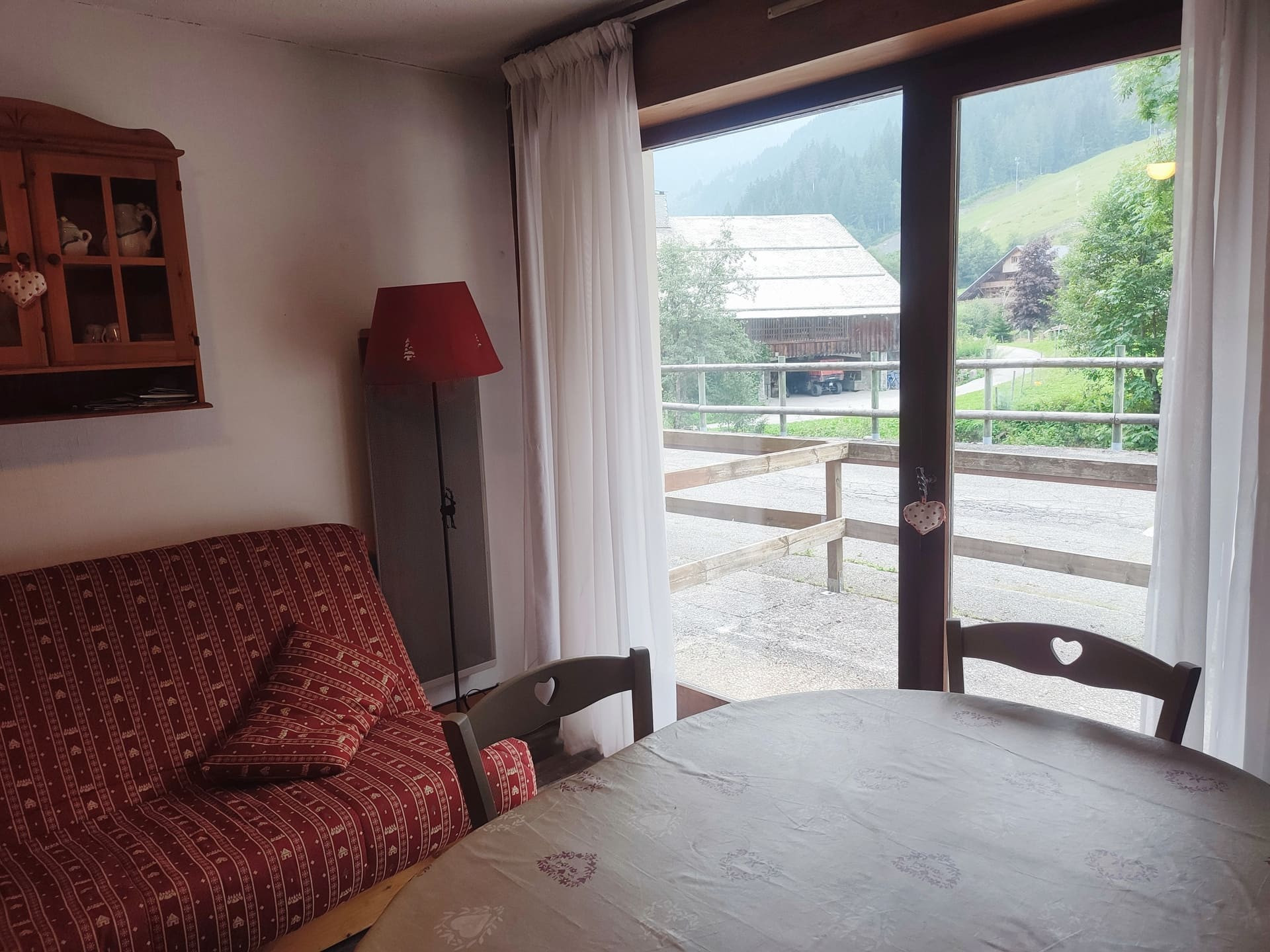 Apartment Orée des Pistes, Living room, Châtel Ski Rental