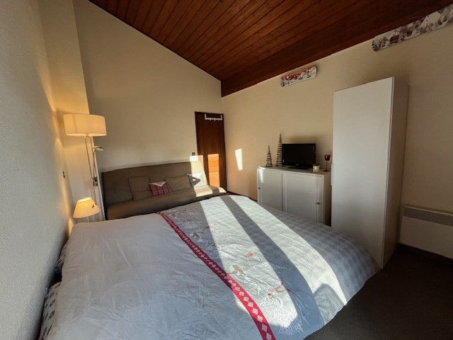 Apartment Residence le YETI, Bedroom with balcony, Châtel Family holidays