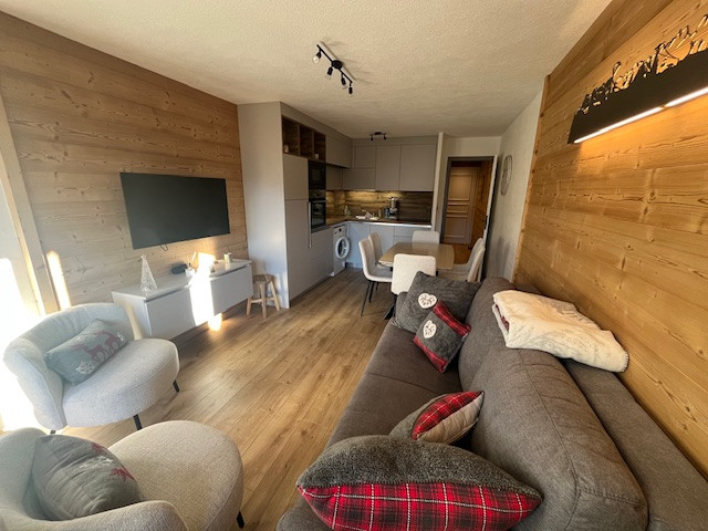 Apartment Residence le YETI, Living room and kitchen, Châtel Winter 74390