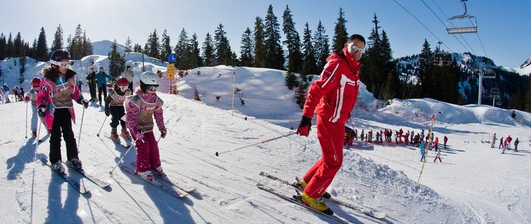 Learn how to ski with French Ski School of Chatel in the The Portes du Soleil