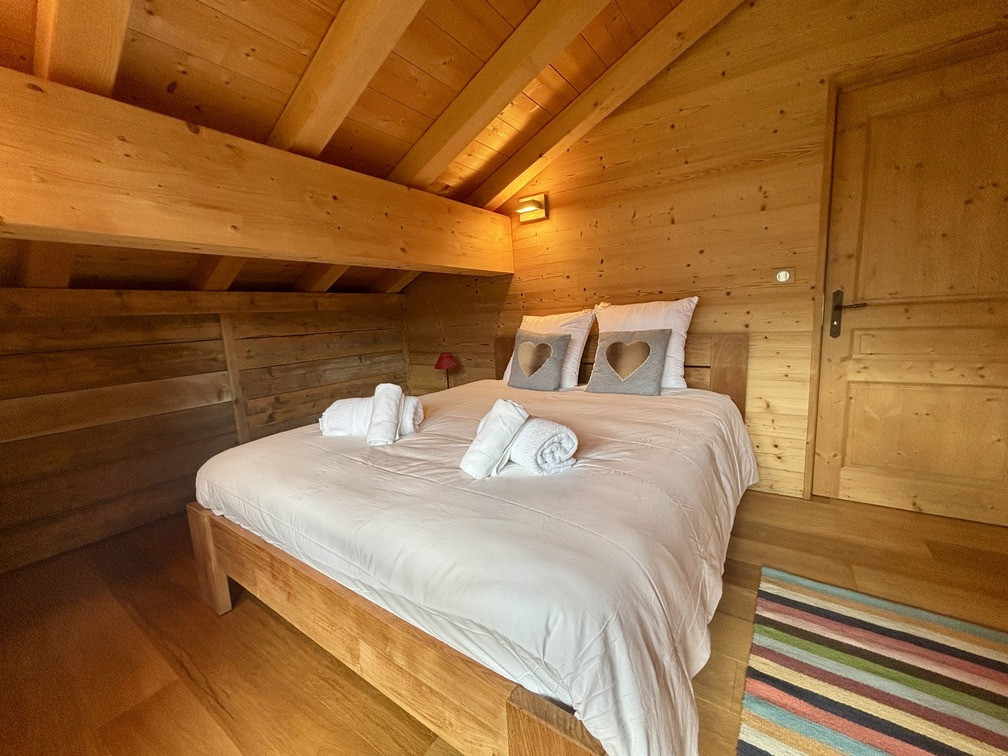 Chalet 4 Jillou, Double bedroom, Chapelle d'Abondance, Family Holiday