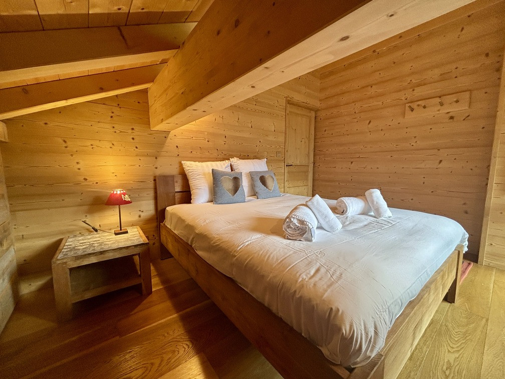 Chalet 4 Jillou, Double bedroom, Chapelle d'Abondance, Abondance Valley 