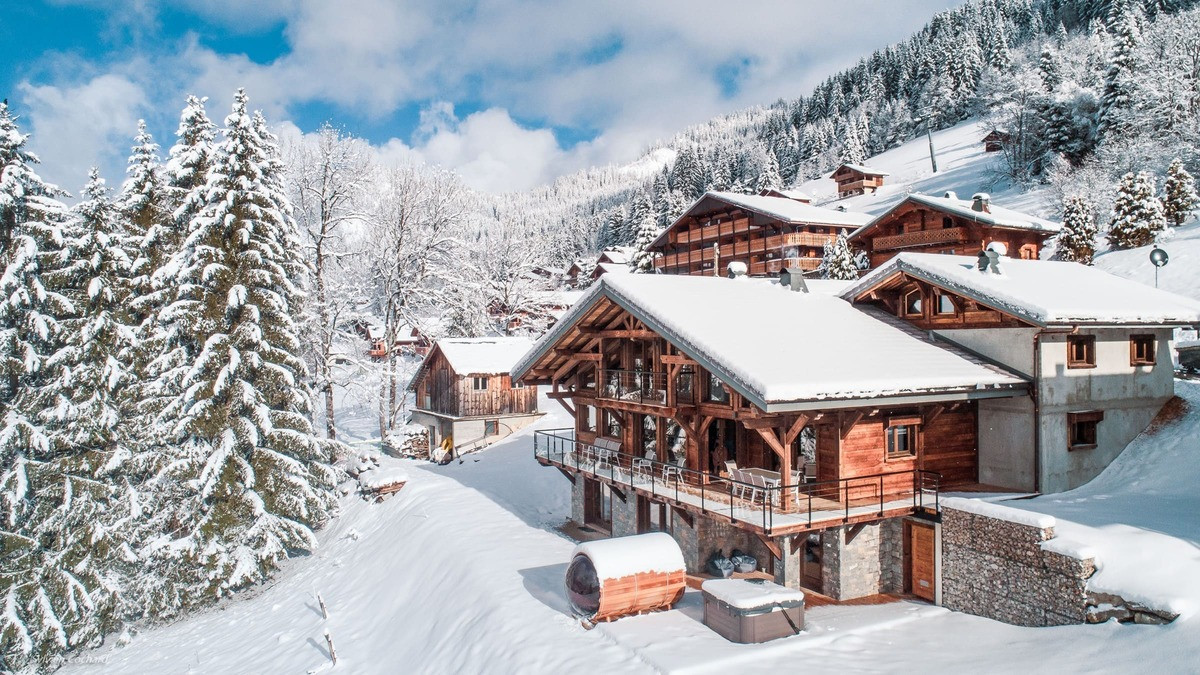 Chalet Bovard, Chalet Spencer, winter chalet view, Châtel Booking