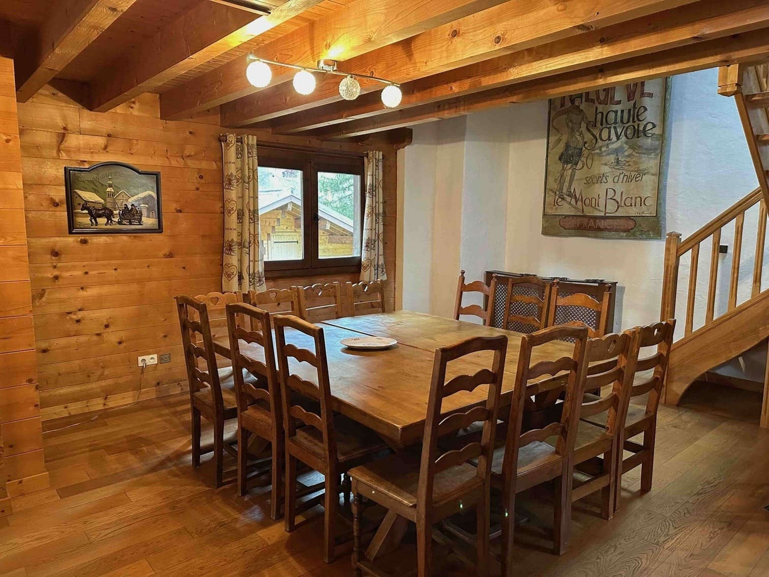 Chalet Braconnier, Salle à manger, Châtel
