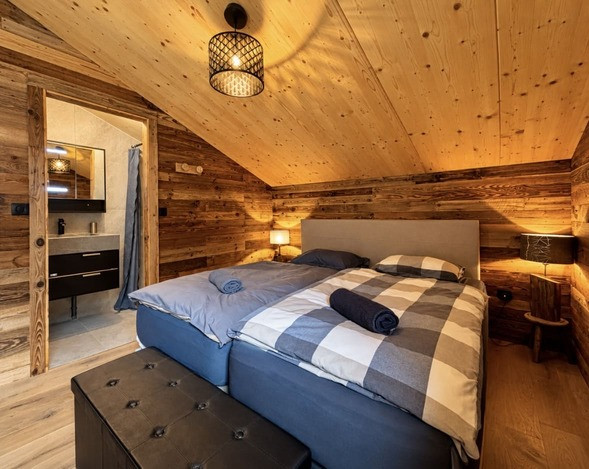 Chalet Chalentina, room with two single beds, Châtel, Haute-Savoie 74