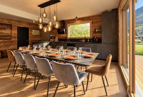Chalet Chalentina, dining room, Châtel ski vacation