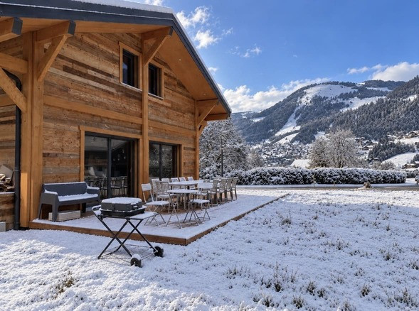 Chalet Chalentina, exterior view of the chalet, Châtel Tourism