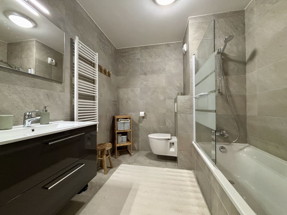 Chalet des Freinets, Appartement 201A, Châtel, Salle de bains, Alpes Françaises Chalet des Freinets, Appartement 201A, Châtel, Salle de bains, Alpes Françaises