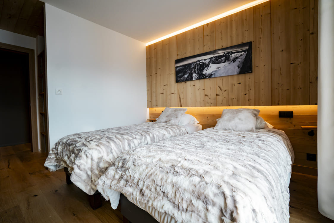 Chalet du Saix E, Châtel, Bedroom simgle bed, Ski 74