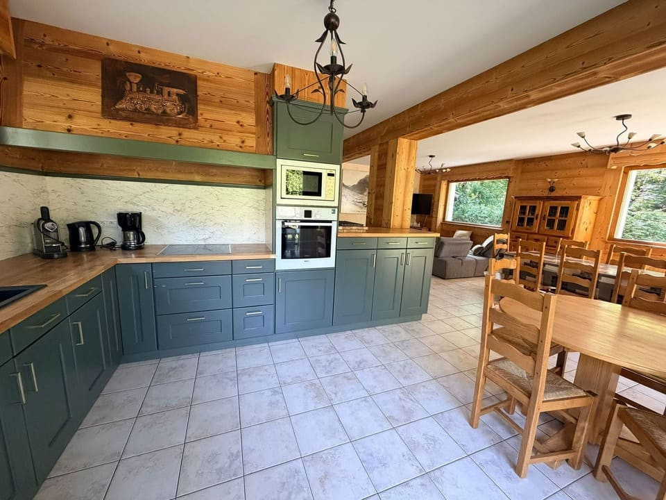 Chalet Fifine, Kitchen, Chatel Ski resort